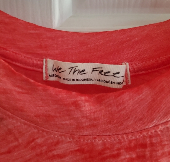 NWOT Free People We The Free Night Sky Crewneck T-Shirt Size M Red Venice - Picture 4 of 6